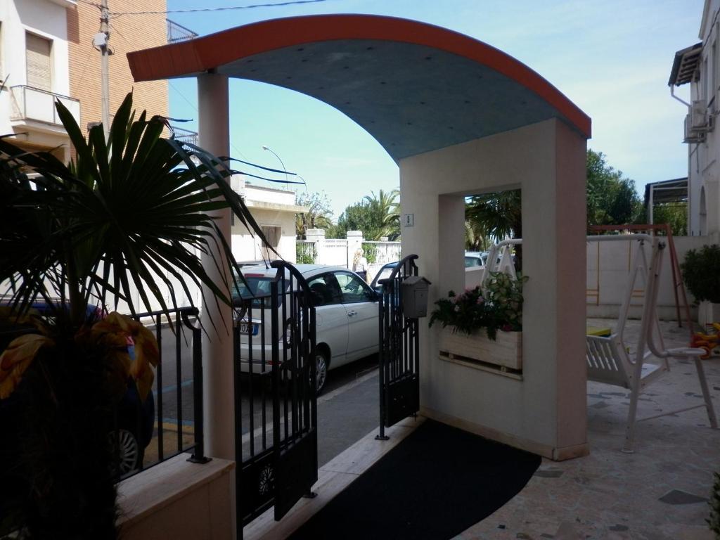 Hotel Cristall San Benedetto del Tronto Exterior photo